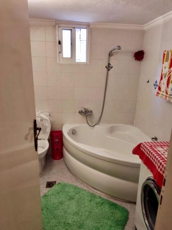 Marys House , Lovely 2-Bedroom Apartment Selanik Dış mekan fotoğraf